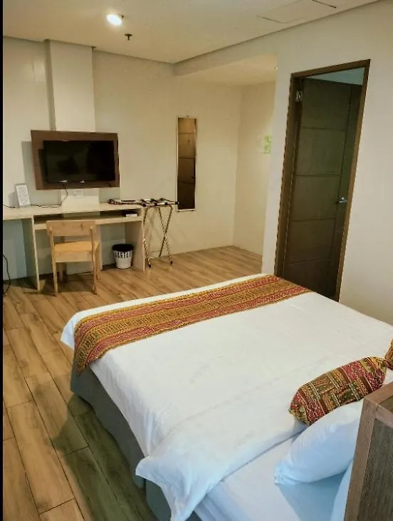 The Lanang Suites Davao City 3*,  Philippines
