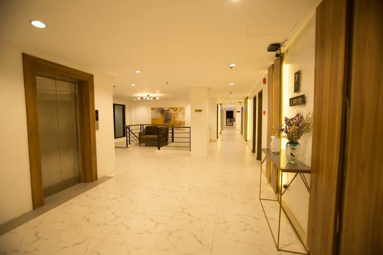 Hotel The Lanang Suites Davao City